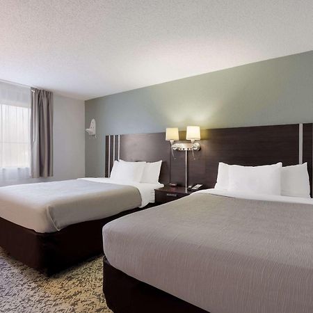 Quality Inn Hall Of Fame Canton Esterno foto