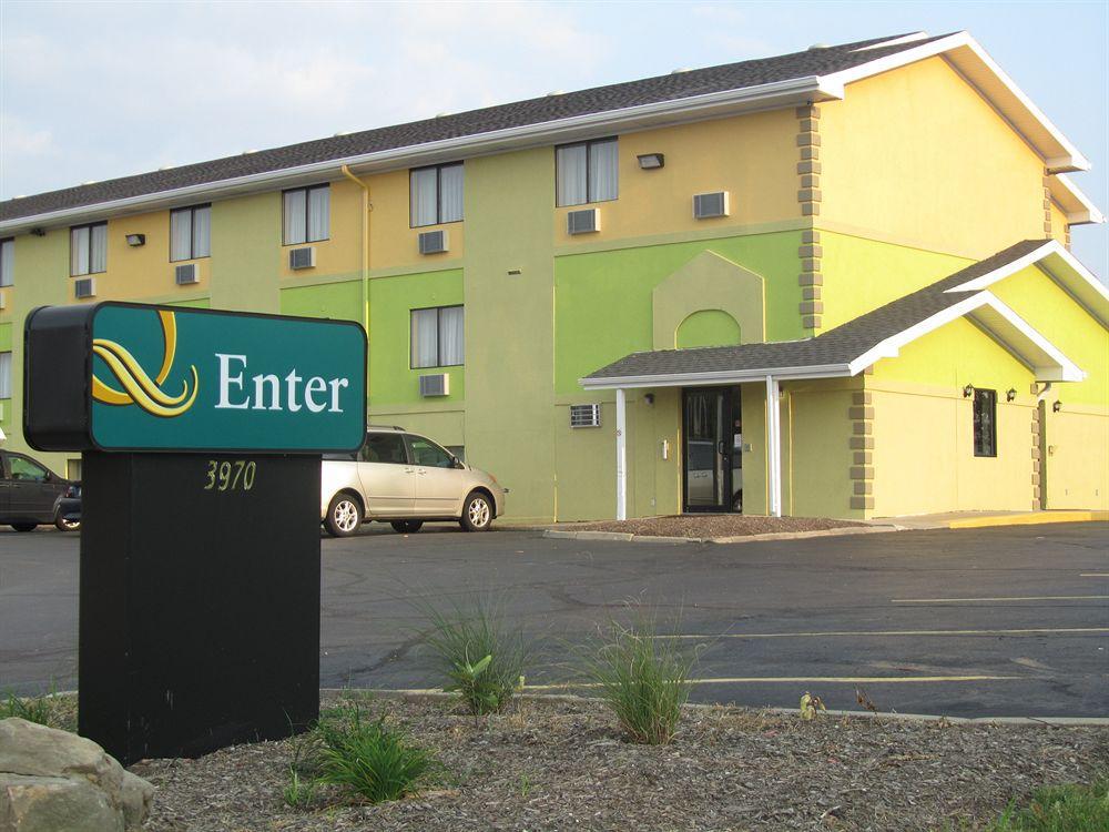 Quality Inn Hall Of Fame Canton Esterno foto