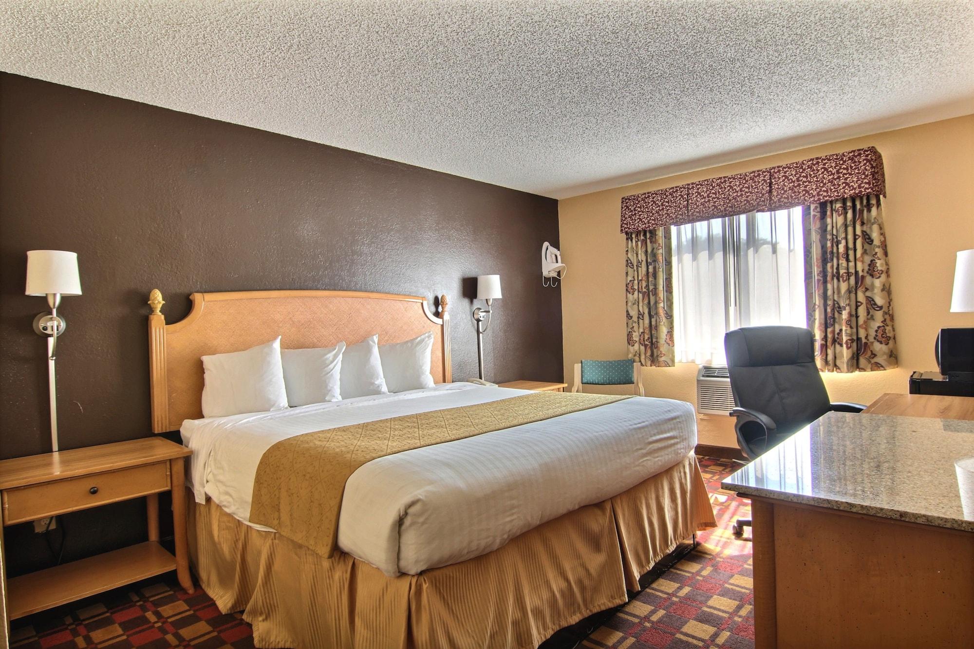 Quality Inn Hall Of Fame Canton Esterno foto